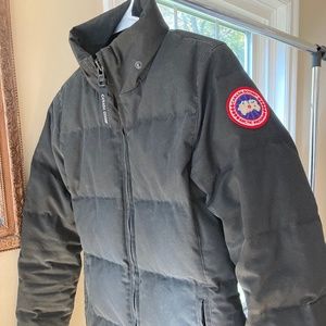 Canada Goose Women’s 3804L Chelsea Parka Size Medium (NO HOOD)